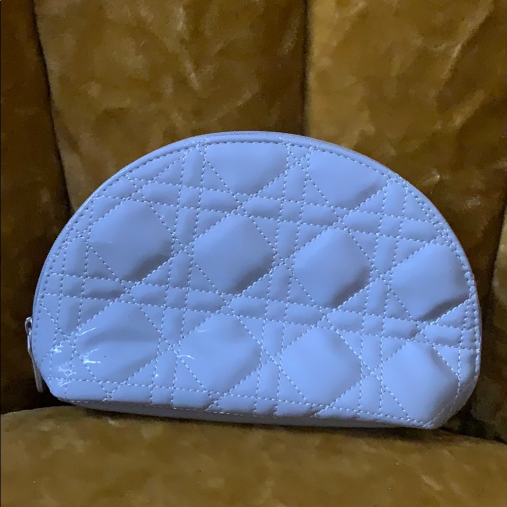 Christian DIOR makeup bag (make an offer!) - Picture 2 of 4